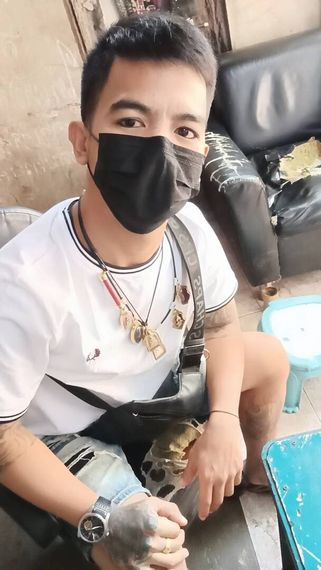 แชท หากิ๊ก  ที่อยู่ กรุงเทพมหานคร