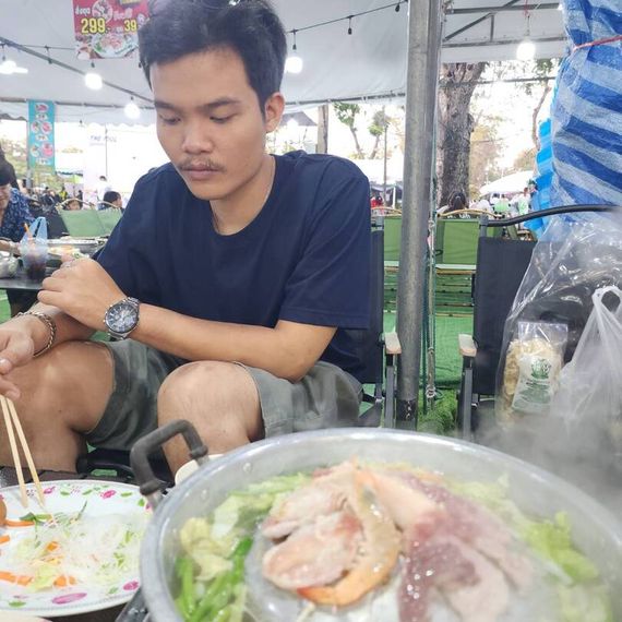 แชท หาแฟน, หาเพื่อนคุย  ที่อยู่ กรุงเทพมหานคร