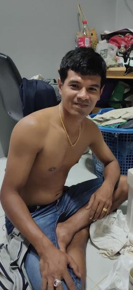 แชท หากิ๊ก, โสด  ที่อยู่  สงขลา