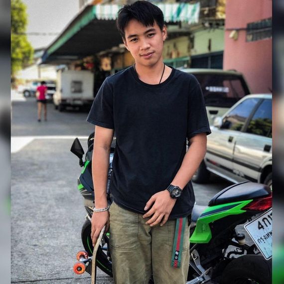 แชท หาเพื่อนคุย, โสด 