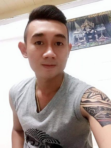 แชท หากิ๊ก, โสด  ที่อยู่  ปทุมธานี