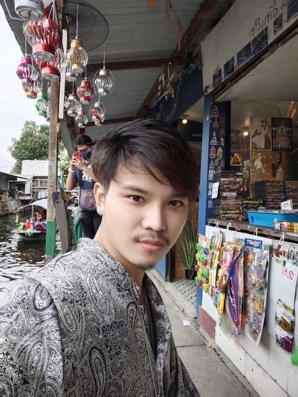 chat looking for friends 