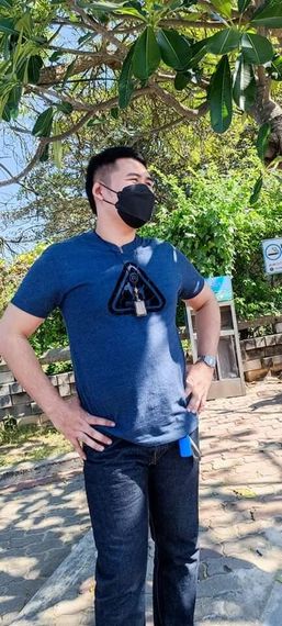 chat looking for friends  from Chon Buri