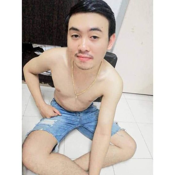 แชท หากิ๊ก, โสด 
