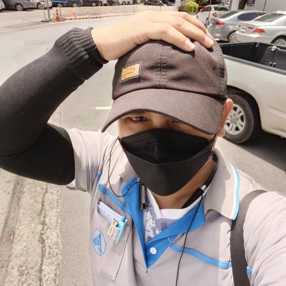 แชท หากิ๊ก, โสด 