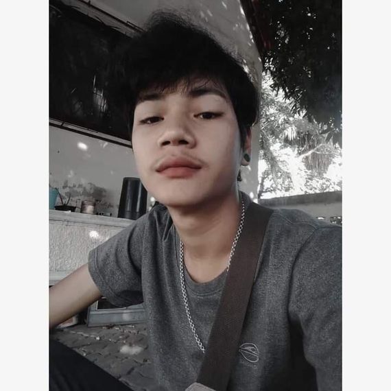 แชท หาเพื่อนเที่ยว, หากิ๊ก  ที่อยู่  ชลบุรี