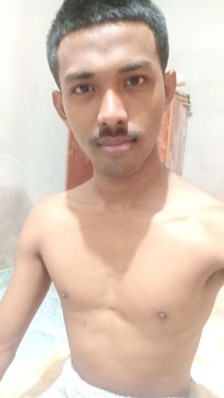 แชท หากิ๊ก, โสด 