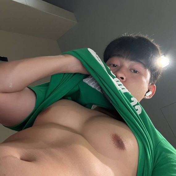 แชท หาเพื่อนคุย  ที่อยู่  ชลบุรี