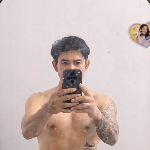 แชท หาแฟน, โสด 