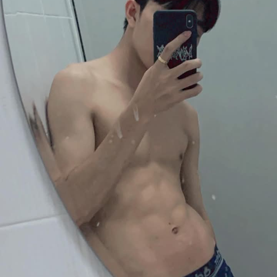 แชท หาเพื่อนคุย  ที่อยู่  สกลนคร