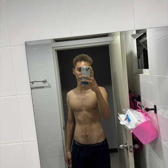แชท โสด  ที่อยู่ กรุงเทพมหานคร