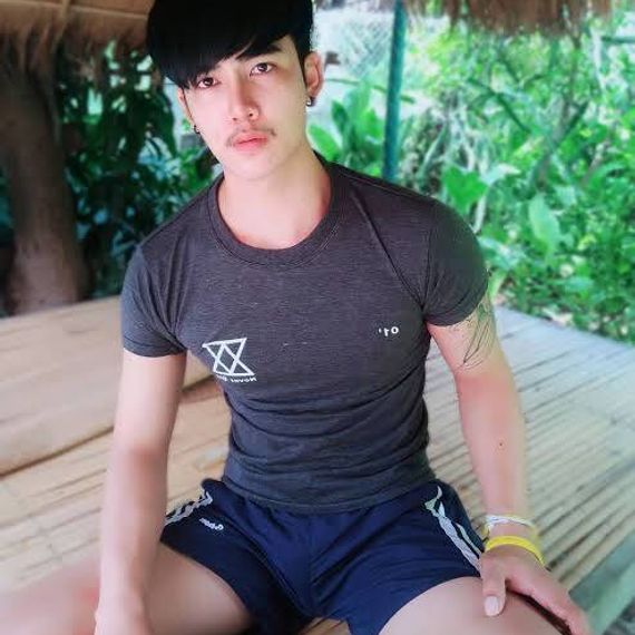 แชท หาแฟน, โสด 