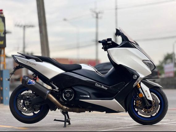 chat looking for friends  from Bangkok