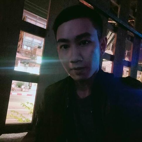 แชท หาแฟน, หาเพื่อนเที่ยว  ที่อยู่ กรุงเทพมหานคร