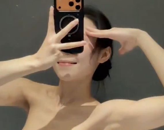แชท หากิ๊ก  ที่อยู่ กรุงเทพมหานคร