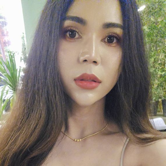 แชท หากิ๊ก  ที่อยู่ กรุงเทพมหานคร
