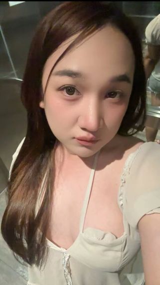 แชท หากิ๊ก, โสด  ที่อยู่ กรุงเทพมหานคร