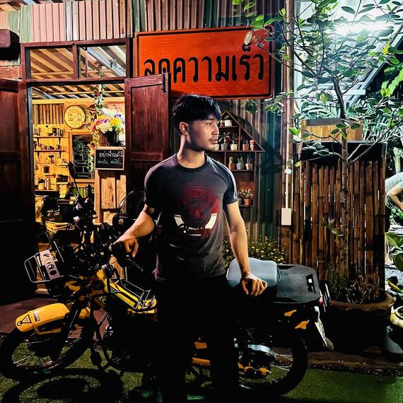 แชท หาเพื่อนคุย, หาเพื่อนเที่ยว  ที่อยู่ กรุงเทพมหานคร