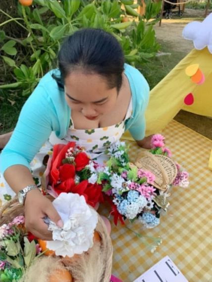 chat chat, hangout  from Pathum Thani