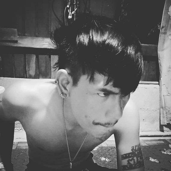 แชท หาเพื่อนคุย, โสด