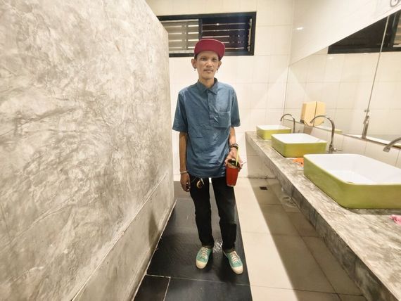 chat looking for friends  from Bangkok