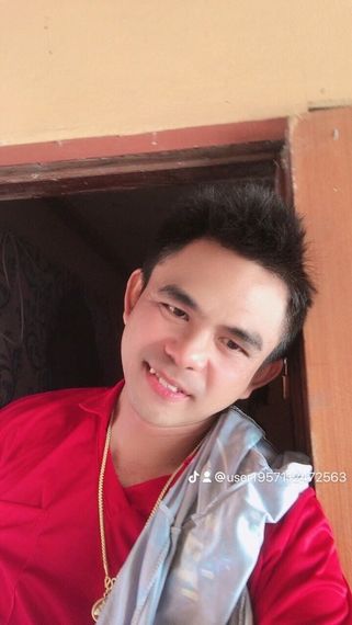 แชท หากิ๊ก, โสด 