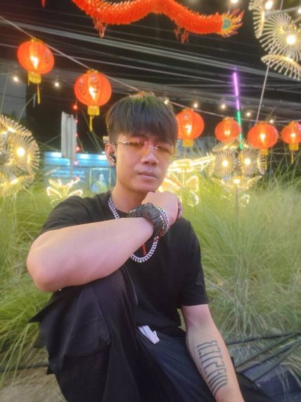 แชท หาเพื่อนคุย, โสด 