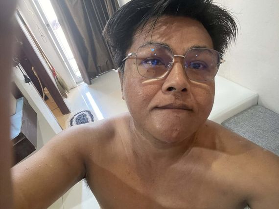 แชท หาเพื่อนคุย, โสด