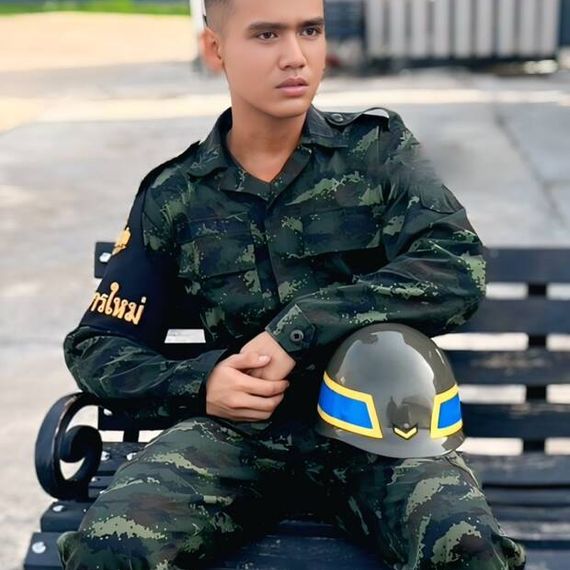 แชท หาเพื่อนคุย, หากิ๊ก 