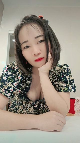 chat chat, hangout  from Nonthaburi