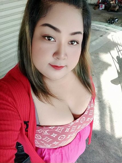 chat chat, single  from Nonthaburi