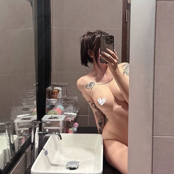 แชท หาเพื่อนคุย, โสด