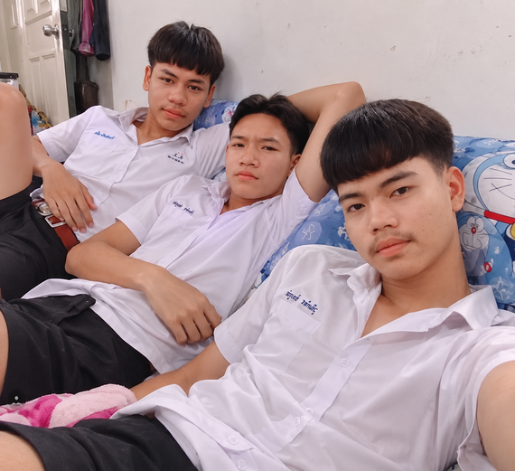 chat looking for friends