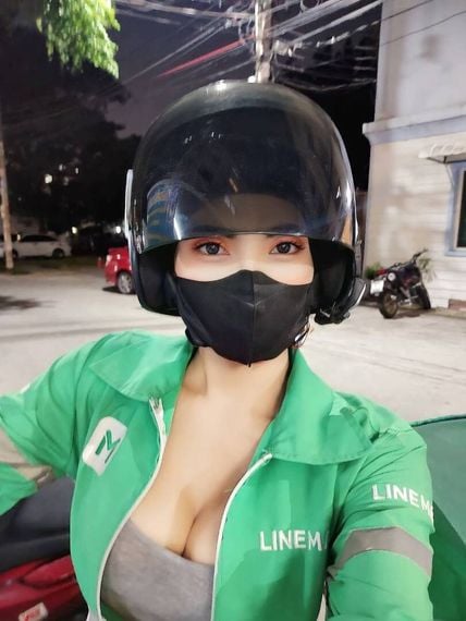 chat chat, single from Bangkok