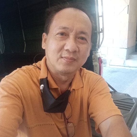 แชท หากิ๊ก, โสด