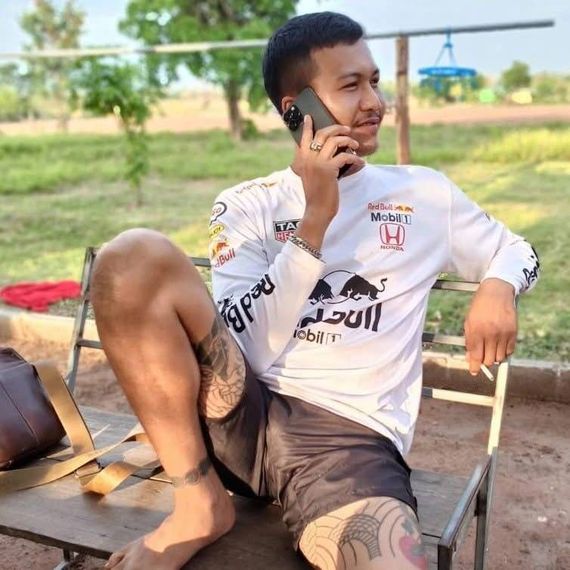 แชท หาเพื่อนคุย, โสด 