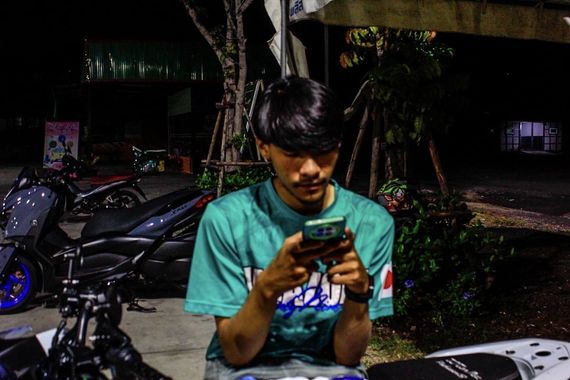 แชท โสด  ที่อยู่ กรุงเทพมหานคร