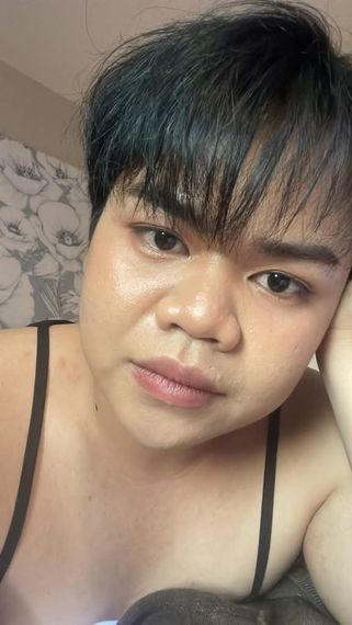 chat find love, chat  from Bangkok