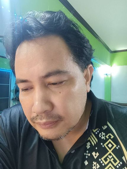 แชท หากิ๊ก, โสด  ที่อยู่ กรุงเทพมหานคร