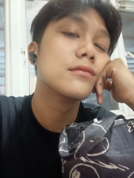 chat find love, chat  from Bangkok