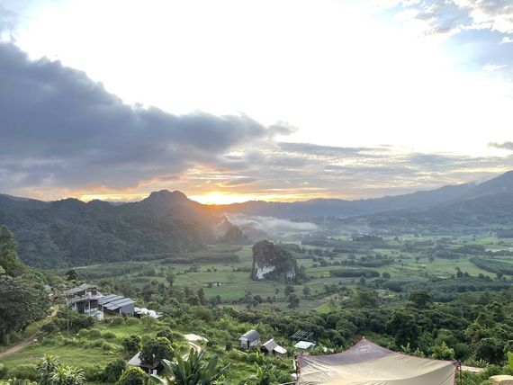 แชท หาเพื่อนคุย, หาเพื่อนเที่ยว  ที่อยู่ กรุงเทพมหานคร