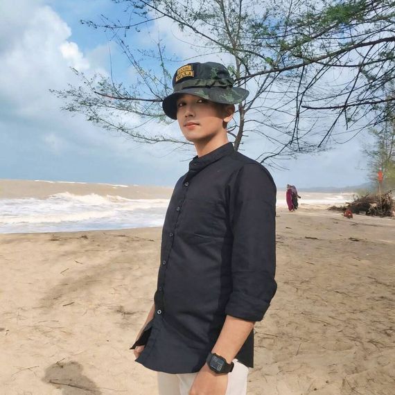 แชท หาเพื่อนคุย, โสด