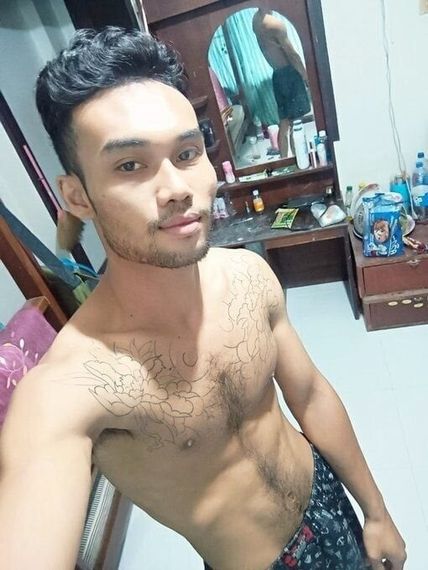 แชท หากิ๊ก, โสด 