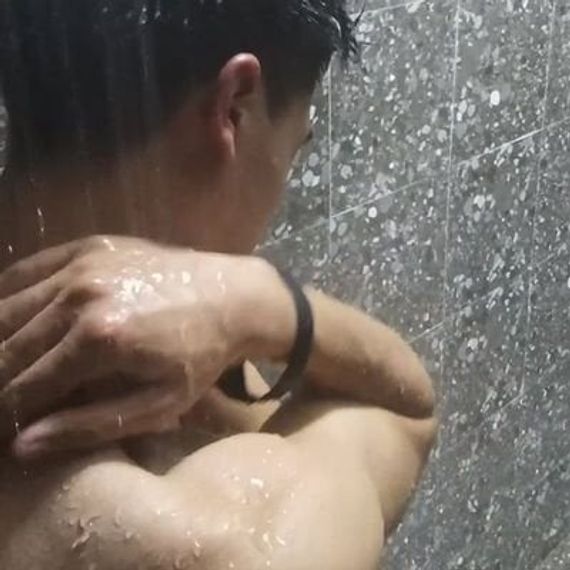 แชท หาเพื่อนคุย, โสด 