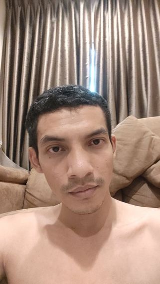 แชท หากิ๊ก, โสด 