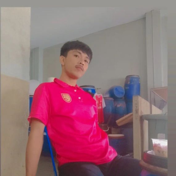 แชท หากิ๊ก, โสด 