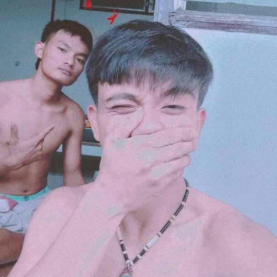 แชท หากิ๊ก, โสด 