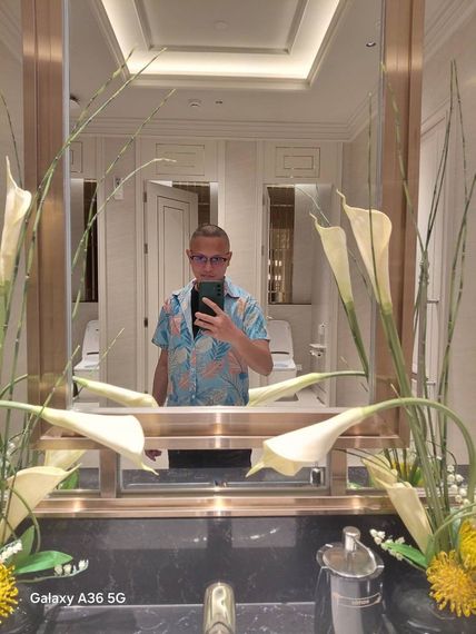 แชท หาเพื่อนคุย, โสด 