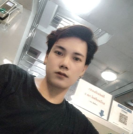 chat find love, chat  from Bangkok