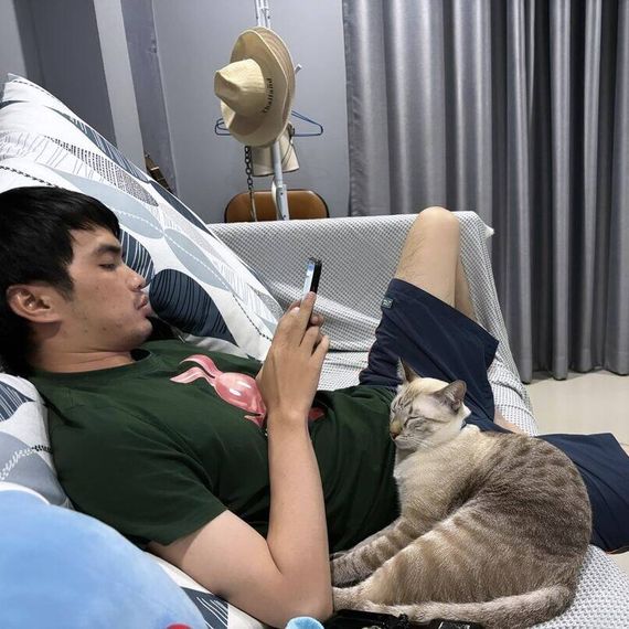 แชท หากิ๊ก  ที่อยู่  ชลบุรี